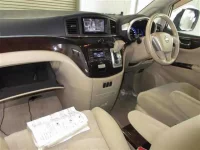 Nissan ELGRAND лот № 4028 оценка 3.5  с аукциона в Японии 2