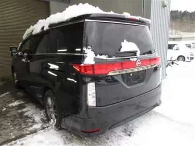 Nissan ELGRAND  с аукциона в Японии