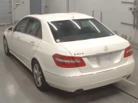 Mercedes-Benz E CLASS лот № 38174 оценка 4  с аукциона в Японии 5