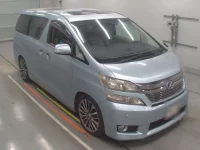 Toyota VELLFIRE лот № 30241 оценка 3  с аукциона в Японии 4