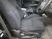 Toyota HILUX SURF лот № 3081 оценка 3  с аукциона в Японии 7