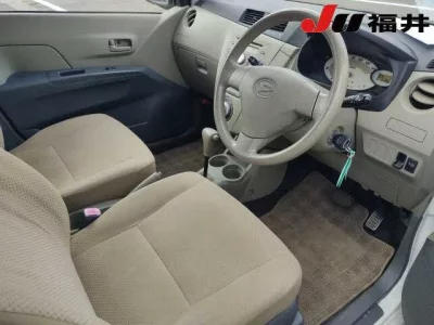 Daihatsu MIRA  с аукциона в Японии