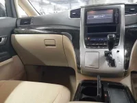 Toyota VELLFIRE лот № 30248 оценка RA  с аукциона в Японии 8