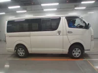 Toyota REGIUS ACE VAN лот № 30250 оценка 3.5  с аукциона в Японии 2