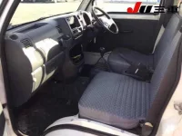 Daihatsu HIJET TRUCK лот № 49 оценка 3  с аукциона в Японии 2