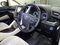 Toyota ALPHARD лот № 2076 оценка 3.5  с аукциона в Японии 2