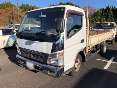 Mitsubishi CANTER  с аукциона в Японии