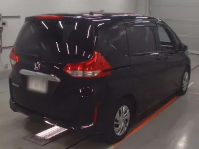 Honda FREED  с аукциона в Японии