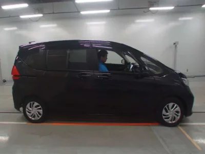 Honda FREED  с аукциона в Японии