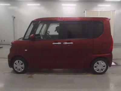 Daihatsu TANTO  с аукциона в Японии