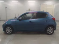 Mazda MAZDA2 лот № 30276 оценка 3.5  с аукциона в Японии 3