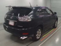 Toyota HARRIER лот № 30277 оценка RA  с аукциона в Японии 1