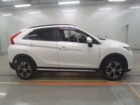 Mitsubishi ECLIPSE CROSS лот № 30283 оценка 4.5  с аукциона в Японии 2