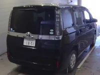 Toyota VOXY лот № 6025 оценка 3.5  с аукциона в Японии 1