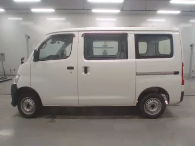 Mazda BONGO VAN