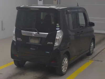 Nissan DAYZ ROOX  с аукциона в Японии