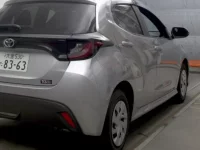 Toyota YARIS лот № 3075 оценка 4.5  с аукциона в Японии 4