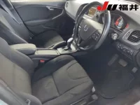 Volvo V40 лот № 2022 оценка 3.5  с аукциона в Японии 2