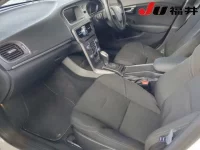 Volvo V40 лот № 2022 оценка 3.5  с аукциона в Японии 4