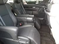 Toyota VELLFIRE лот № 30320 оценка 4  с аукциона в Японии 9