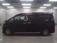 Toyota VELLFIRE лот № 30320 оценка 4  с аукциона в Японии 3