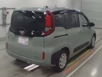 Toyota SIENTA лот № 30336 оценка 4.5  с аукциона в Японии 1