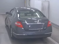 Nissan TEANA лот № 4038 оценка R  с аукциона в Японии 1