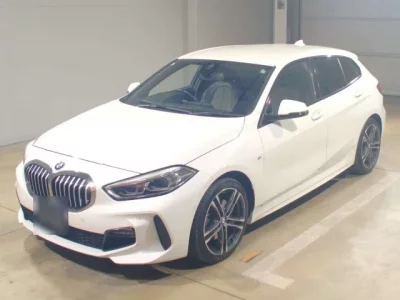 BMW 1-Series  с аукциона в Японии
