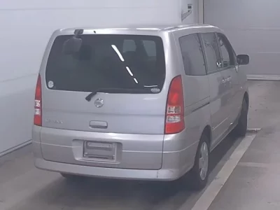 Nissan SERENA  с аукциона в Японии