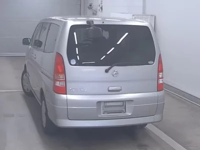 Nissan SERENA  с аукциона в Японии