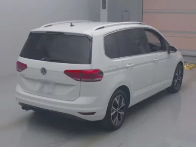 Volkswagen GOLF TOURAN