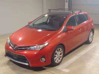Toyota AURIS  с аукциона в Японии