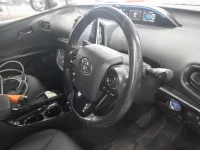 Toyota PRIUS PHV лот № 30349 оценка 4  с аукциона в Японии 6