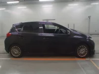 Toyota AURIS лот № 30350 оценка R  с аукциона в Японии 2