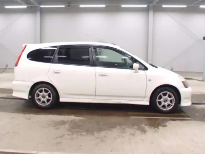 Honda STREAM  с аукциона в Японии