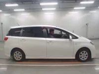 Toyota WISH лот № 30357 оценка 3  с аукциона в Японии 2