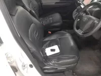 Toyota WISH лот № 30357 оценка 3  с аукциона в Японии 7
