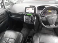Toyota WISH лот № 30357 оценка 3  с аукциона в Японии 8