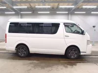 Toyota HIACE лот № 3194 оценка 3  с аукциона в Японии 2