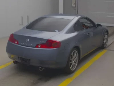 Nissan SKYLINE  с аукциона в Японии