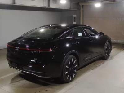 Toyota CROWN CROSSOVER  с аукциона в Японии