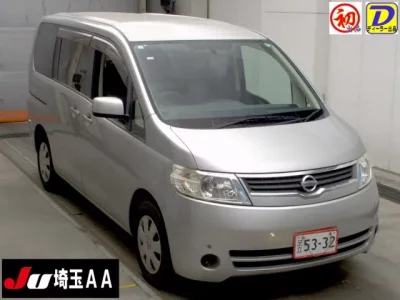 Nissan SERENA  с аукциона в Японии