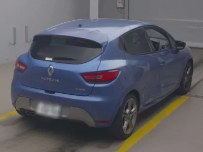 Renault LUTECIA  с аукциона в Японии