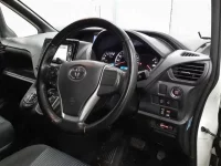 Toyota NOAH лот № 3222 оценка 3.5  с аукциона в Японии 6