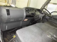 Mitsubishi CANTER лот № 5005 оценка 3  с аукциона в Японии 2