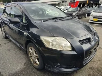 Toyota AURIS  с аукциона в Японии