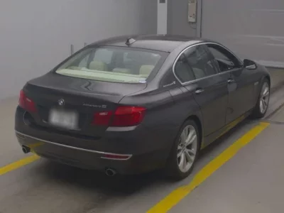 BMW 5-Series  с аукциона в Японии