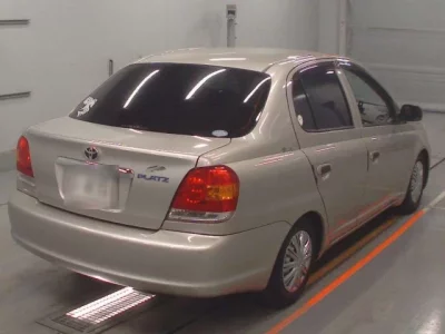 Toyota PLATZ  с аукциона в Японии
