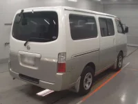 Nissan CARAVAN лот № 30405 оценка 3  с аукциона в Японии 1