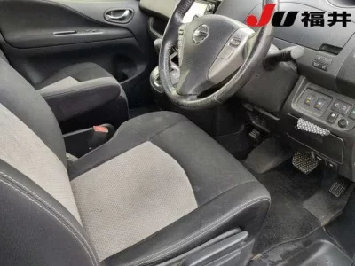 Nissan SERENA  с аукциона в Японии